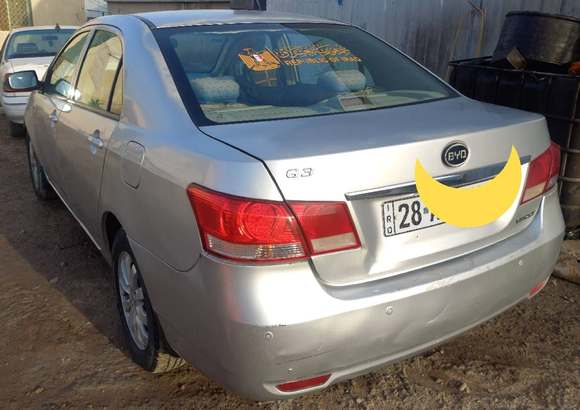 سلام عليكم 

#سيارة_للبيع 
-بي واي دي G3 ✅
-موديل 2016 ✅
-اللون رصاصي ✅
-رقم إنگليزي الدولي بأسمي ✅ 
وشرط التحويل
-هزة جديدة ٢٠٢٦ ✅
-سنوية لسنة ٢٠٢٩ ✅  
-مكينة ١٦٠٠ بلادية ✅
-گير أوتو ✅
-الگير والمكينة جاهزات ترايك وين ما يعجبك ✅
-حدادية حلوه وناعمة ✅
-كهربائيات جاهزة ✅
-فول مواصفات 
(گيجات ألكترونية - حساسات خلفية - فتحة قمارة كهربائية - تشغيل بصمة - بصمات بيبان - تحكم ستيرن - سنترلوك - جام كهرباء - اشاير بالمري - مضخم صوت) 
سيارة مال جناي وماشية أقل ال٢٠٠ ألف 
وبعدها بلزگات الشركة ✅
السعر ٦٨ ورقة وبيها مجال للشراي 
تلفون *********** المحاويل, بابل
