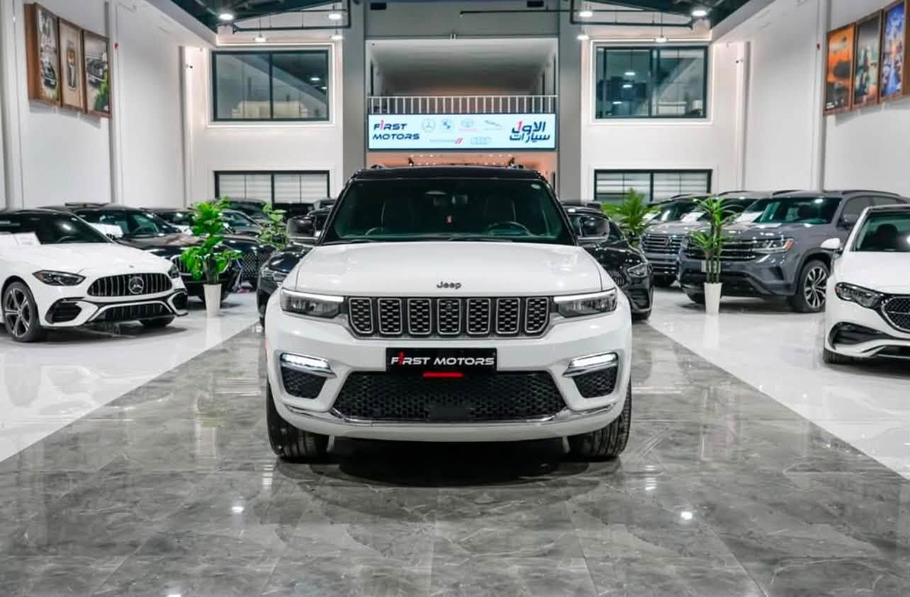 جيب موديل 2022 سومت
فول مواصفات 8 سلندر فورويل جكات 3 شاشات 
المحرك : V8 5.7
ممشى السيارة: 73 الف 
موصفات:
رباعي 4x4
  نظام تعليق هوائي (جكات).
  قيادة ذاتية عند المنعطفات.
  رادار امامي مع مانع تصادم .
  نظام الرؤية الليلية.
  تحذير الخروج عن المسار .
  مستشعر نوم السائق مع نظام التوقف الآلي
  تحذير النقطة عمياء ٥ .
  نظام تحذير عند التقاطعات.
  نظام تحذير عند تجاوز السرعة المحددة.
  نظام عرض المعلومات على الزجاج الامامي (HEAD UP
(DISPLAY
  نظام تقليل الضجيح داخل المقصورة.
  إنارة محيطية.
  شاحن موبايل وايرلس.
  تعديل وضعيات مقود السائق كهربائيا.
  مرايا تعتيم ذاتي.
  المرايا الجانبية قابلة للطي كهربائيا
مرايا الجانبية فاد
ظام الصوت من ماكنتوش مع 19 سماعة.
ويل قياس 21 انج .
* سقف بانوراما .
  شاشه كبيرة 10.1 انج .
  شاشة للراكب الأمامي .
  لوحة القيادة بقياس 12 أنج.
5 كاميرات خارجية مع بخاخات ماء للتنظيف.
 كاميرا للمرأة الداخلية.
  تصوير حراري ليلي .
  المصابيح الأمامية زنون .
  كشافات الضباب زنون .
  دخول ذكي.
  بصمة على 5 ابواب للدخول الذكي.
  تشغيل عن بعد .
  الصندوق الخلفيي كهربائي .
  فتح الصندوق الخلفي مع حركة القدم.
أقل
  فرش المقصورة الداخلية من الجلد الطبيعي الفاخر.
  اضافات من الخشب الطبيعي للمقصورة الداخلية.
  ذاكرة لحفظ وضعيات الجلوس للمقاعد الأمامية
  مساج للمقاعد الامامية .
  المقاعد الأمامية كهربائية .
  المقاعد الأمامية تبريد وتدفئة .
  المقاعد الخلفية تدفئة وتبريد .
  ستائر للشبابيك الخلفية.
  انارة داخلية LED متعددة الالوان .
  حساسات امامية وخلفية .
  5 راكب .
  مكيف خلفي مع وحدة تحكم منفصلة .
  تدفئة مقود القيادة.
  مانع تصادم خلفي .
  بلوتوث تلفون .
  محدد سرعة .
  نظام بريك اوتماتيكي

مكان السيارة اربيل 📍

للاستفسار: (***********)
