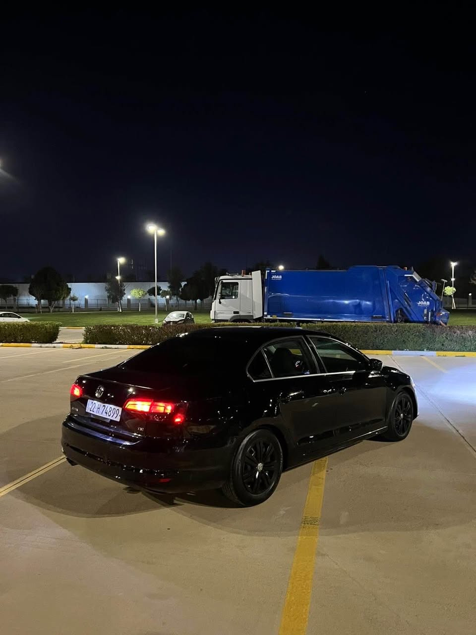 Volkswagen jittar 2017                             مواسةفات ئيس سةيارةكة ٤ پارچةو سبوغة گيرو مةكينةو تةبريد تةقةو رةقة بةناوكردن غةرامة هةمووب بةشةرت شوين هةولير *********** أربيل, العراق
