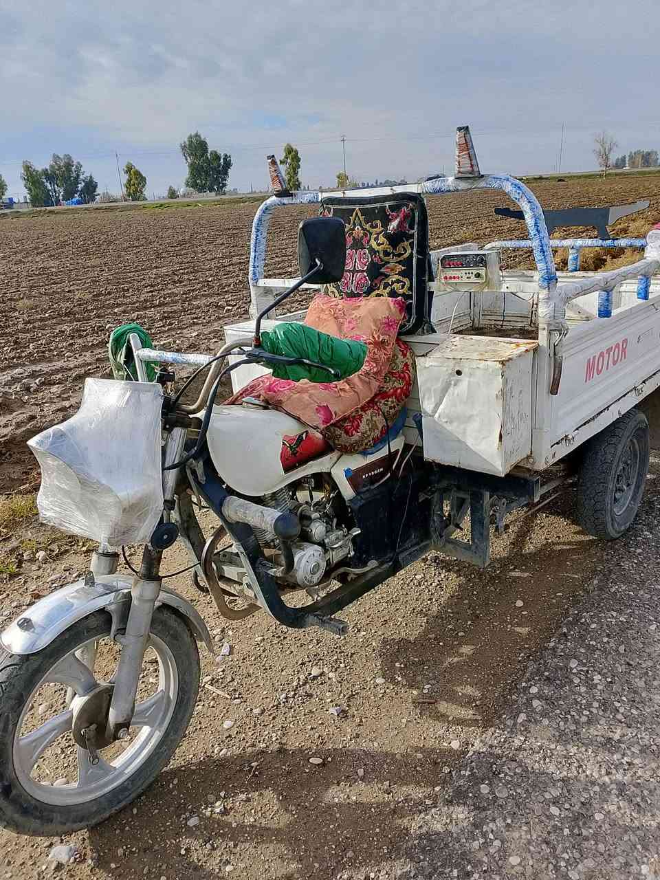 للبيع السعر 850 وبي مجال للطيبين متواجد خاص رقم ***********
