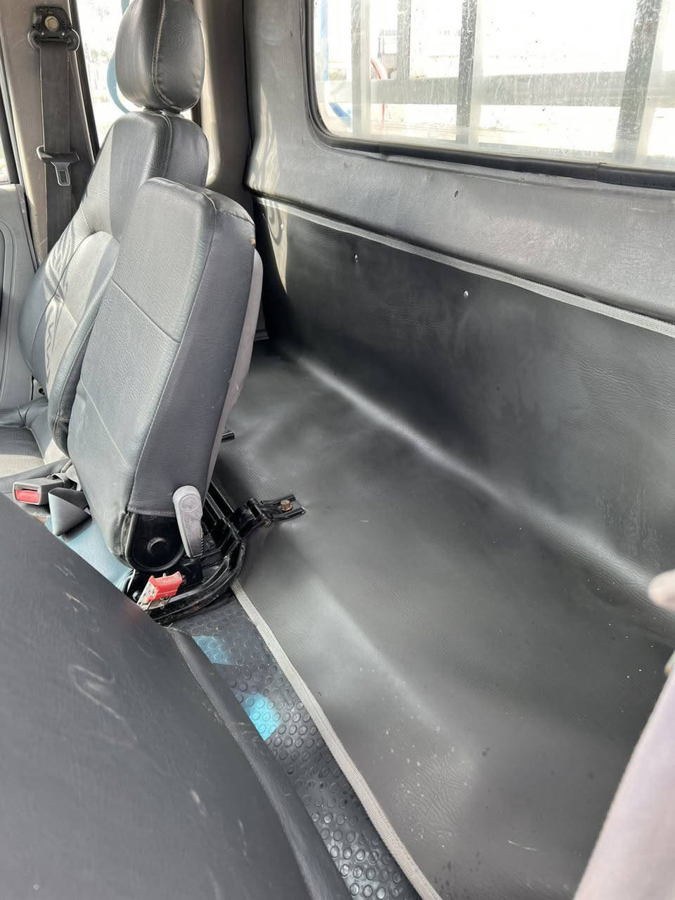 سلام وعليكم كيا امعيون موديل ٢٠٠٠ سنويه لحد ٢٠٣٠ جديد سياره بسمي سياره فول جمبازي سياره مابيهه برغي نقس تخم تاير جديد گير مكينه مكفوله مسبوغه عام للجماليه اب شرط مابيهه اي حادث سياره شاسي مكفوله فول و مكفول كفاله عامه
عنوان:شمال كلار
***********
