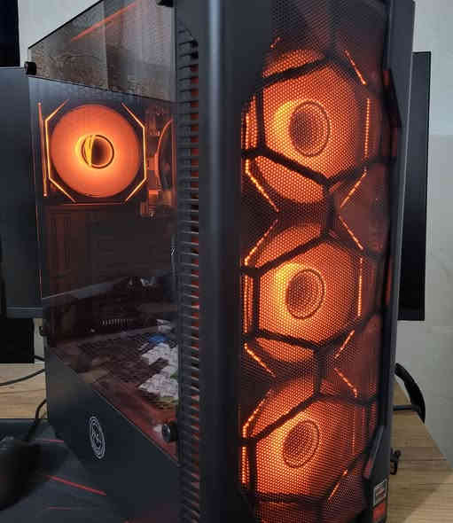 PC للبيع

مواصفات

CPU: R5 5600G + Radeon

Mother Board: ASUS Prime B450M - AII

RAM: 8*2=16GB, 3600

Storage 1: 256GB m.2 nvme gen.4 
Storage 2: 512GB HDD

Power supply: DeepCool PF600

جديد تقريبا واستعماله قليل جدا مناسب للألعاب والاستخدام اليومي.

السعر: 450 الف
مكاني كربلاء، الحر

***********

Telegram: ittyro
