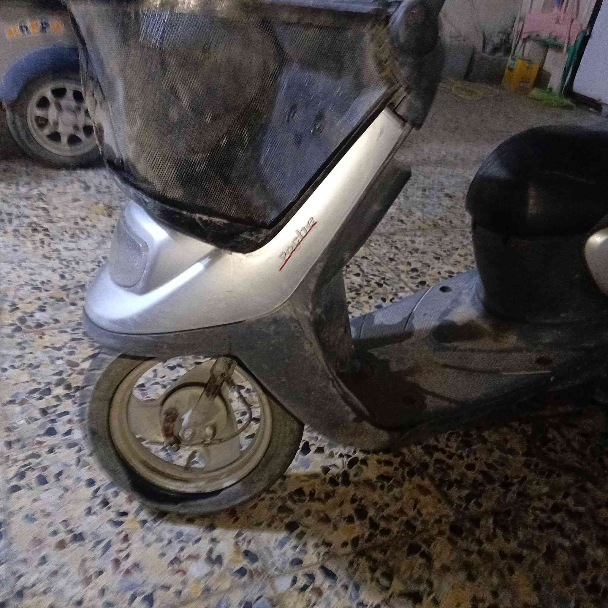 سلام عليكم ورحمه الله وبركاته
عندي دراجات ثنين للبيع منغولي ام السله تجفيت جديد والمصلح منطي بالتجفيت ضمان لشهر السادس 
هندر شغال هندر واحد مرات نص هندر يشتغلن سعرهن ثنينه 500الف مجال كلش قليل
 مكاني كربلاء 
للاستفسار خاص لو هذا رقمي ***********
