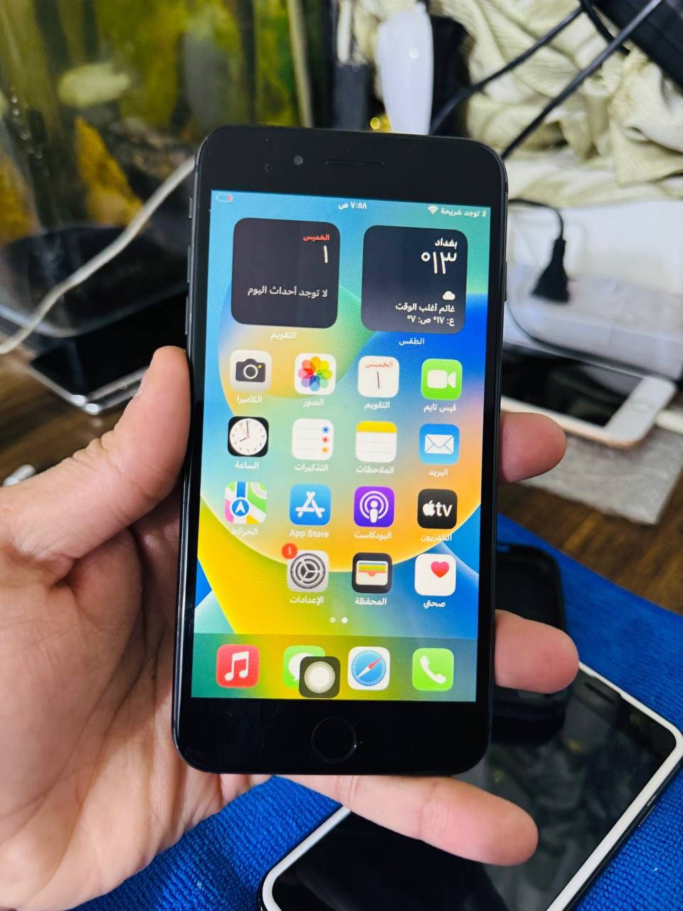 256 

بطاريه. 100 

كله شغال فقط هوم واكف و الشاشه بيها الوان بس مامبينه شغاله طبيعي 

95 الف ملاحضه توصيل موجود ودفع عربون التوصيل قبل الطلب 

التواصل ***********
