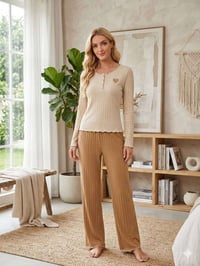 تشكيلة جديدة • ملابس نسائية • جملة