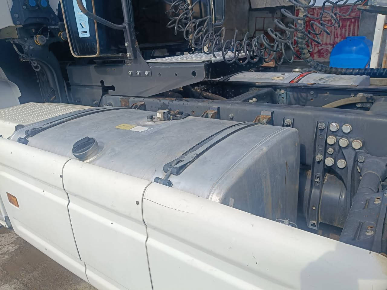 سكانيا موديل 2014 عرجه رتايدر ثلاجة منضومه قلاب سنويه جديده تخم تاير السعر خاص مكان  *********** ***********
