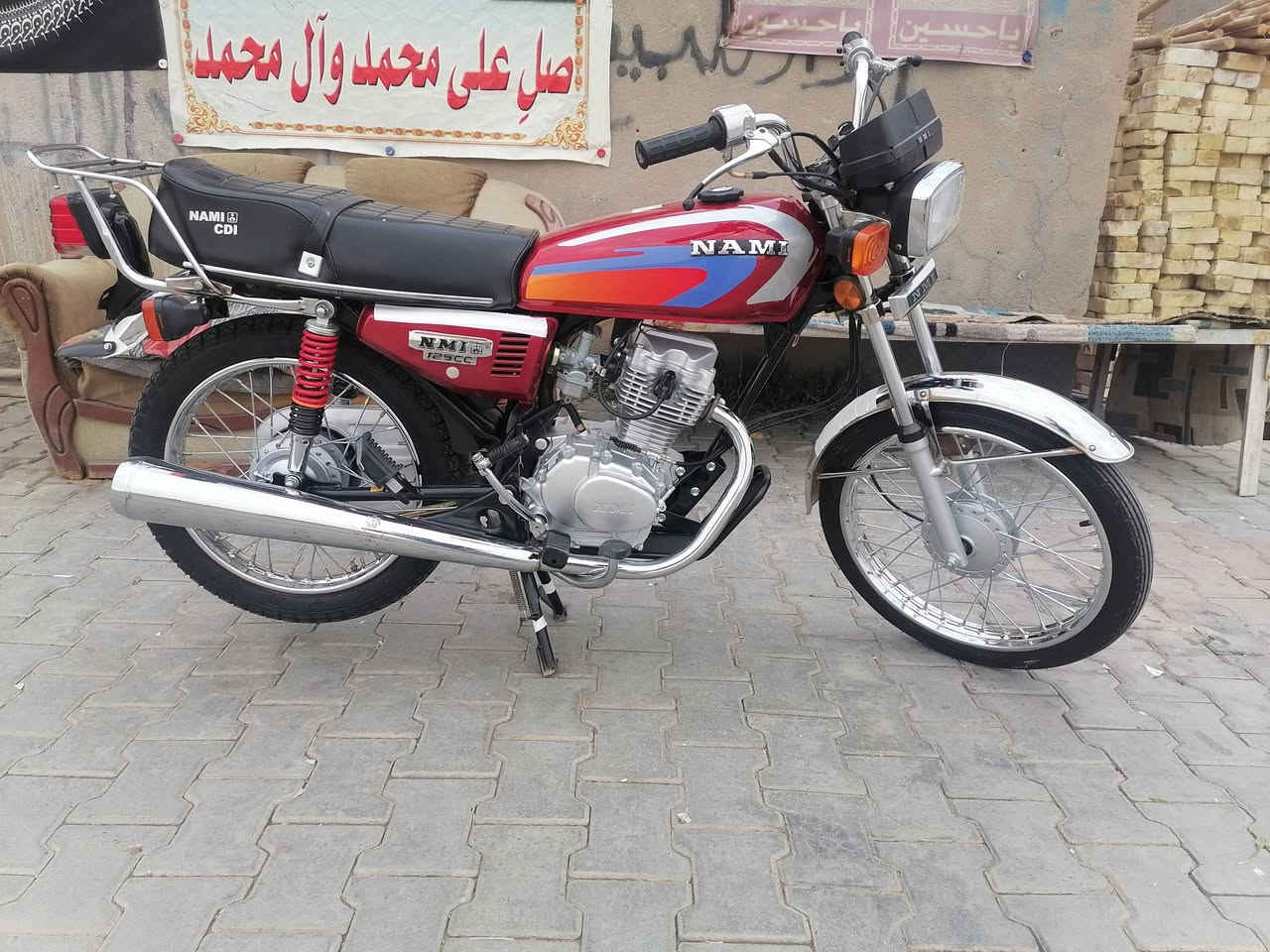 سلام عليكم أحبتي
دراجه معمره أصلي شلامجه من طول الطول قبل 20 يوم عمرته ثاني تبديله دهن دراجه كفاله عامه فقط الشاصي 17وراق صولي دراجه كفاله عامه من كلشي زيرو بعده شلع أصلي شلامجه *********** كوت زين القوس
