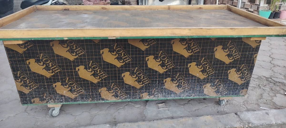 بصطيه للبيع ميز الطول 180cm والعرض 80cm بيه جوه مساحه أو أربع تايرات السعر 250 أو بيه مجال


**إذا كنت صاحب هذا الإعلان وتريد حذفه لأي سبب، رجاءا أرسل رسالة إلى الدعم الفني**
