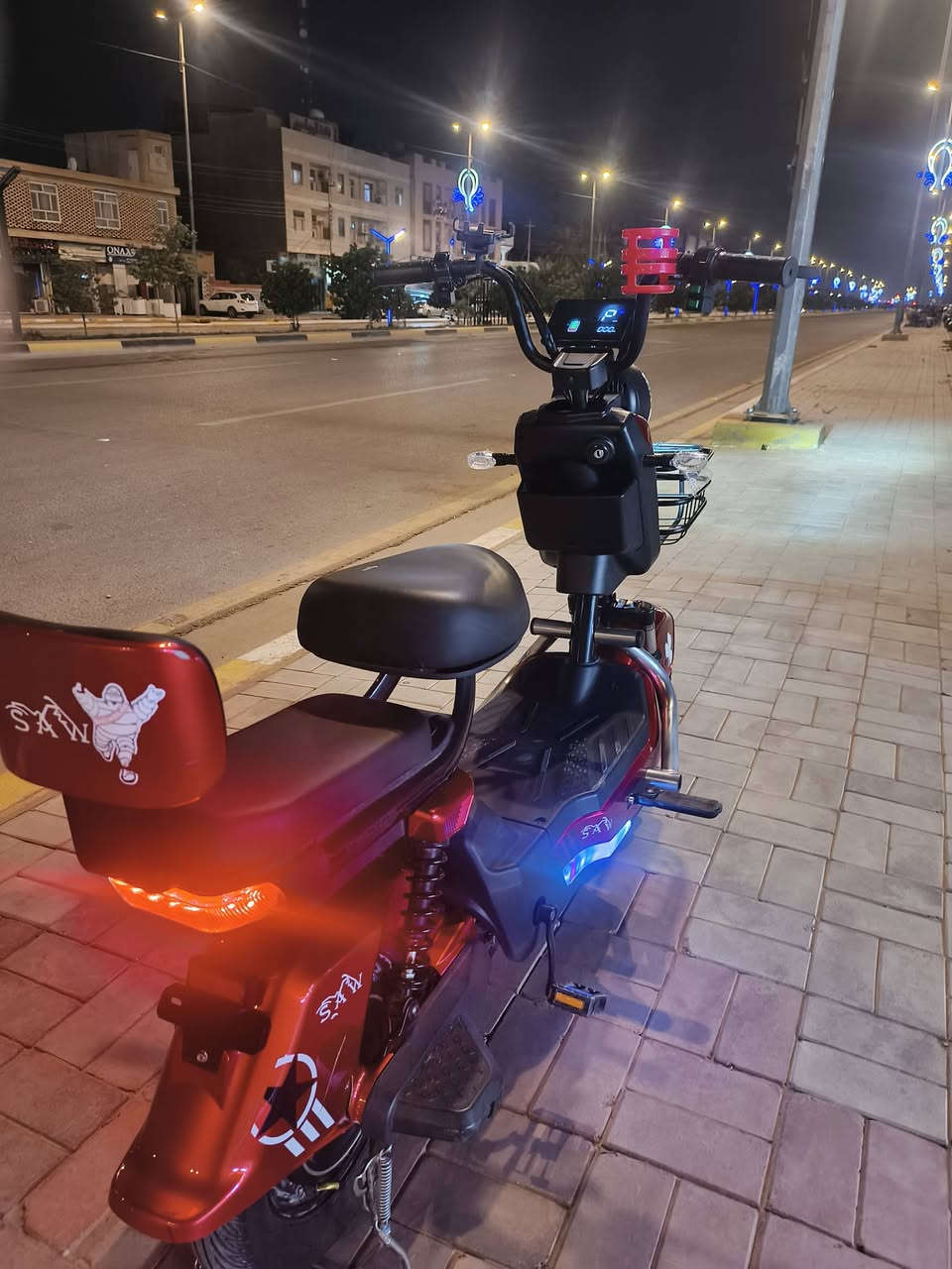 سلام عليكم. دراجه شحن الشركه SAW ياباني الحجم 14 البطاريات 5 الموديل 2023 و السرعه ب العداد 99. ولدراجه نضيفه مثل متشوف كدام عينك صارلي اربع اشهر من ماخذهه ب 550 كامله كهربائيات كله شغال لايت وهورن واشاير و نشره جوه مثل ما تشوف. مكاني كربلاء السعر. 350 وبي مجال


**إذا كنت صاحب هذا الإعلان وتريد حذفه لأي سبب، رجاءا أرسل رسالة إلى الدعم الفني**