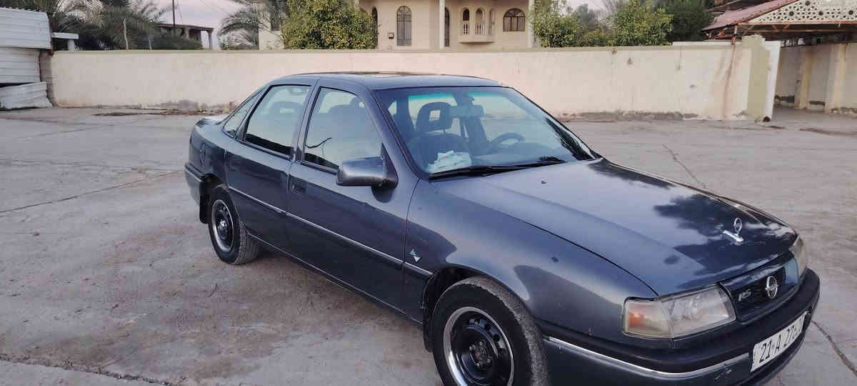 وبل فكتره موديل 95 السياره خير من الله برقي ما عايزها شرط التحويل. سنويه جديده. كير محرك بل شرط محرك 20فول مواصفات تدفه وتبريد.  السعر 47وبيه مجال حك الجيه العنوان صلاح الدين الضلوعيه. ***********
