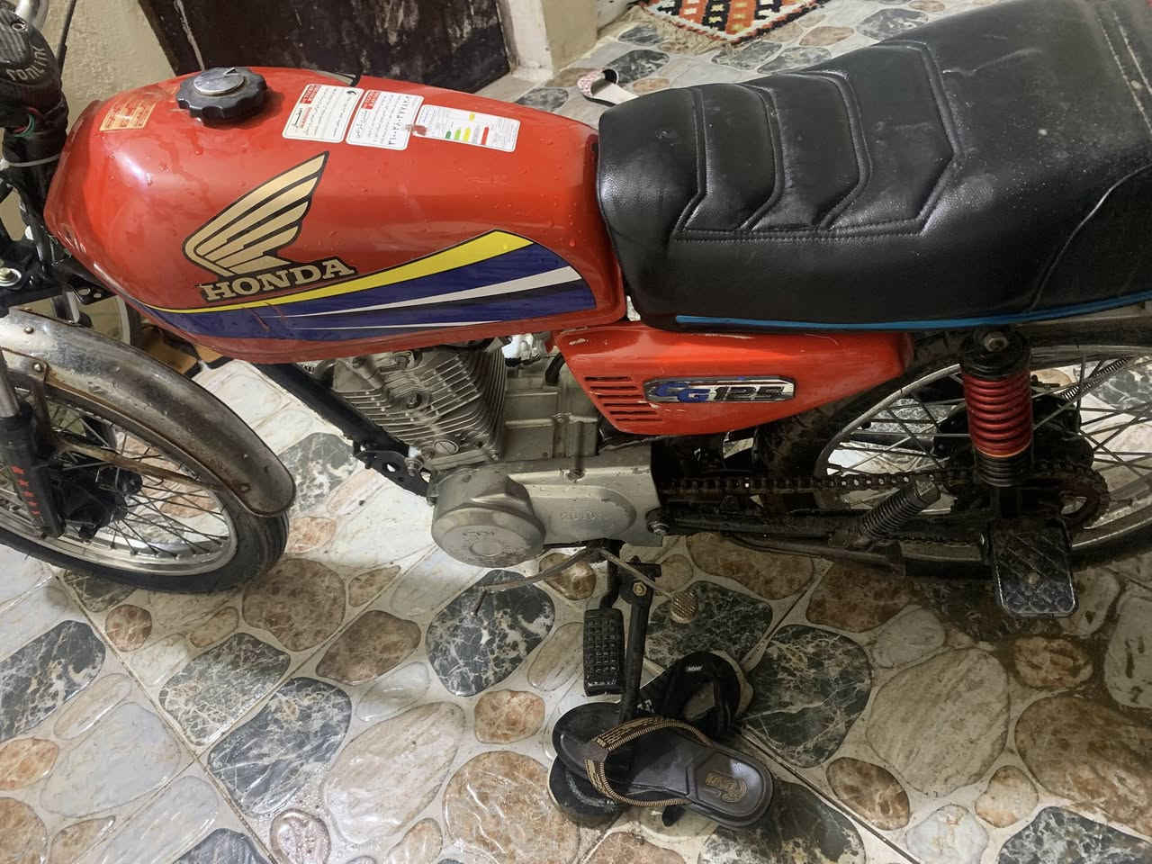 للبيع أو مراوس  
سعر ٢٥٠ بي مجال للشراي
مكاني خانقين 
رقم ***********
