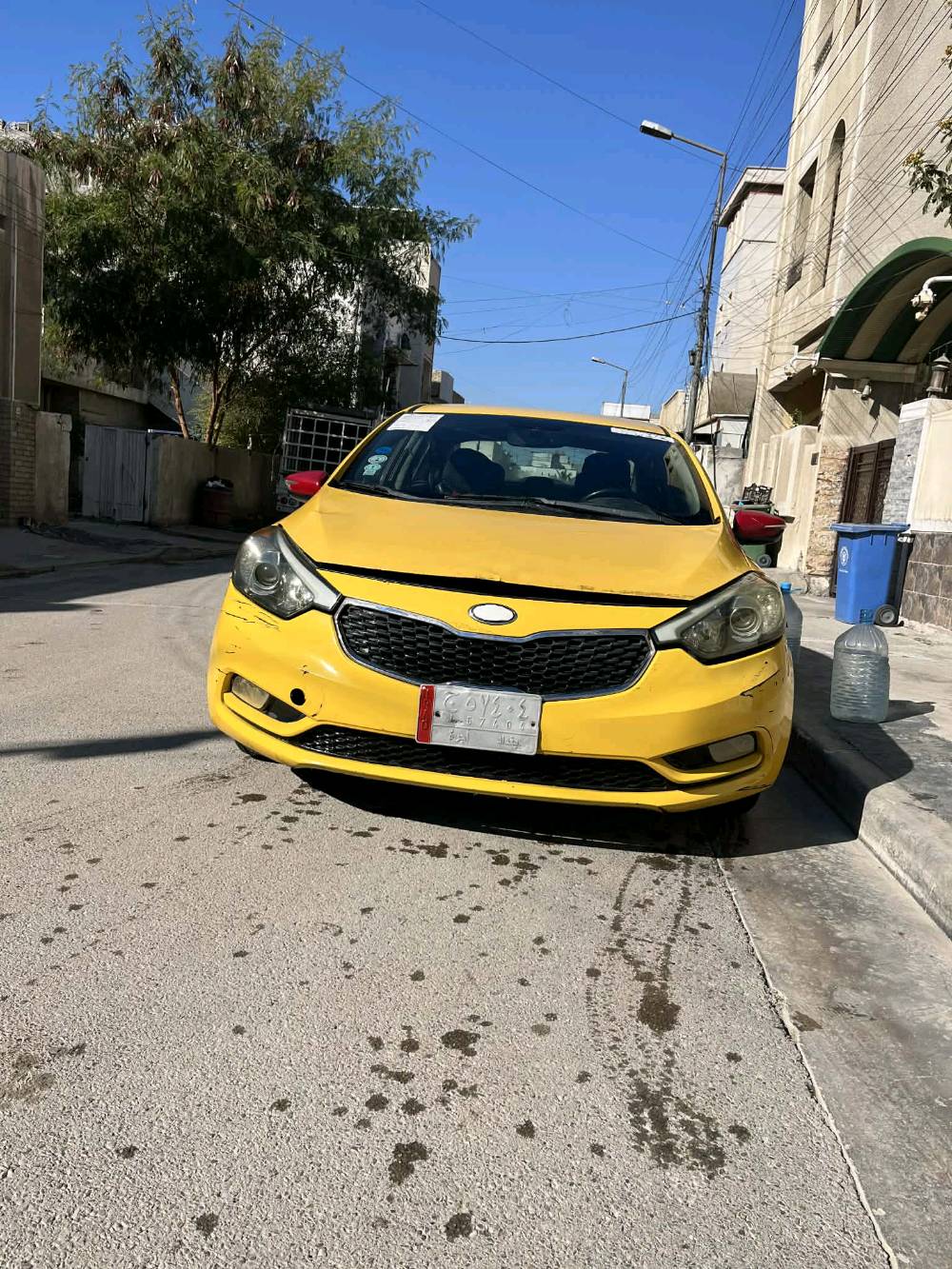 سلام عليكم فورتي 14ورد كندي حاذثه جاملغ امامي محرك 1800GDiمكانه بغداد سعره 90بيه مجال   ***********
