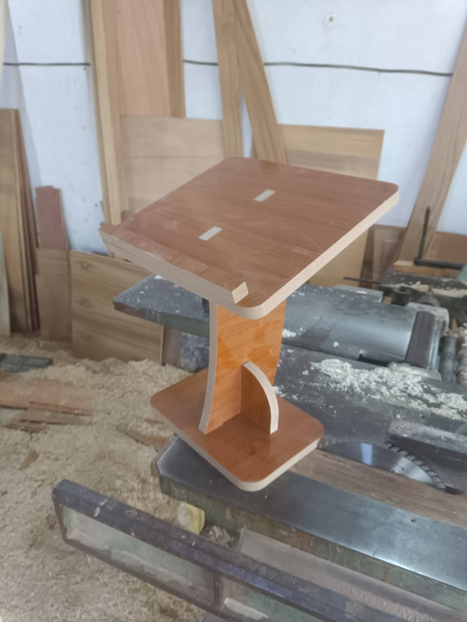 الخالص مدخل حي الجنود يوجد توصيل ***********
