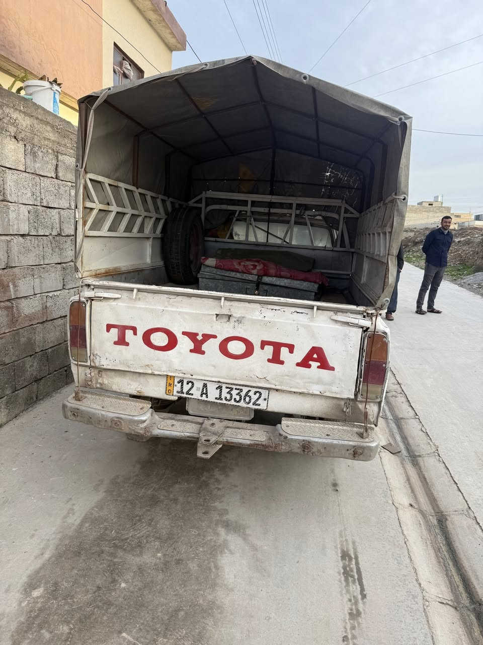 بيك اب موديل 1978
صبغ وحداديه جديد كير شرط محرك بدايه صرف سنوية جديده   بأسمي تحويل ثاني يوم 
بي هزة جديد  السعر 22$ بيها مجال 
كابون بانزين بيها   بل عافيه عل يخذها 
عنوان موصل احليلة 
***********

‭٠٧٧٧ ٨٢٥ ٤١٤٩‬
