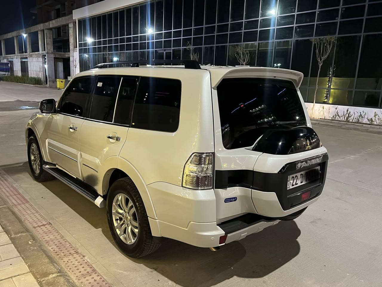 الجديد اخو الزيرو كفالة عامة رصعات شخوط بارد تكحيل زيروووو  سويج ثاني مامستعمل وارضيات شركة وفرشة صندوك غير مفتوحة والنفاظة غير مستعمل ماشية 35 الف شرط الفحص رقم اربيل بااسم الوالد تظليل رسمي 80‎%‎ فابلون ونايلون الدواخل بعده بيها شكد متصور جديدة مكانها بغداد الكرخ تحويل فقط وكالة مااسوي محرك 3800 علامة ذهبية مواصفات الحبتور 2020 معروفة السعر 260$ وبي مجال بسيط ***********
