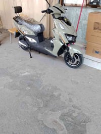 دراجه للبيع كهربائيه 6بطارات  تمشيك 60كيلو   العنوان بغداد رقم 0775268...