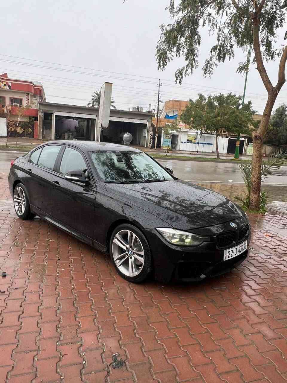 بي ام 2016 اربيل باسمي هزه وفحص جديد. السعر 145 وبيها شوي مجال  مكان السياره كركوك ‏ مكلف بالنشر تواصل فقط مع الرقم ***********
