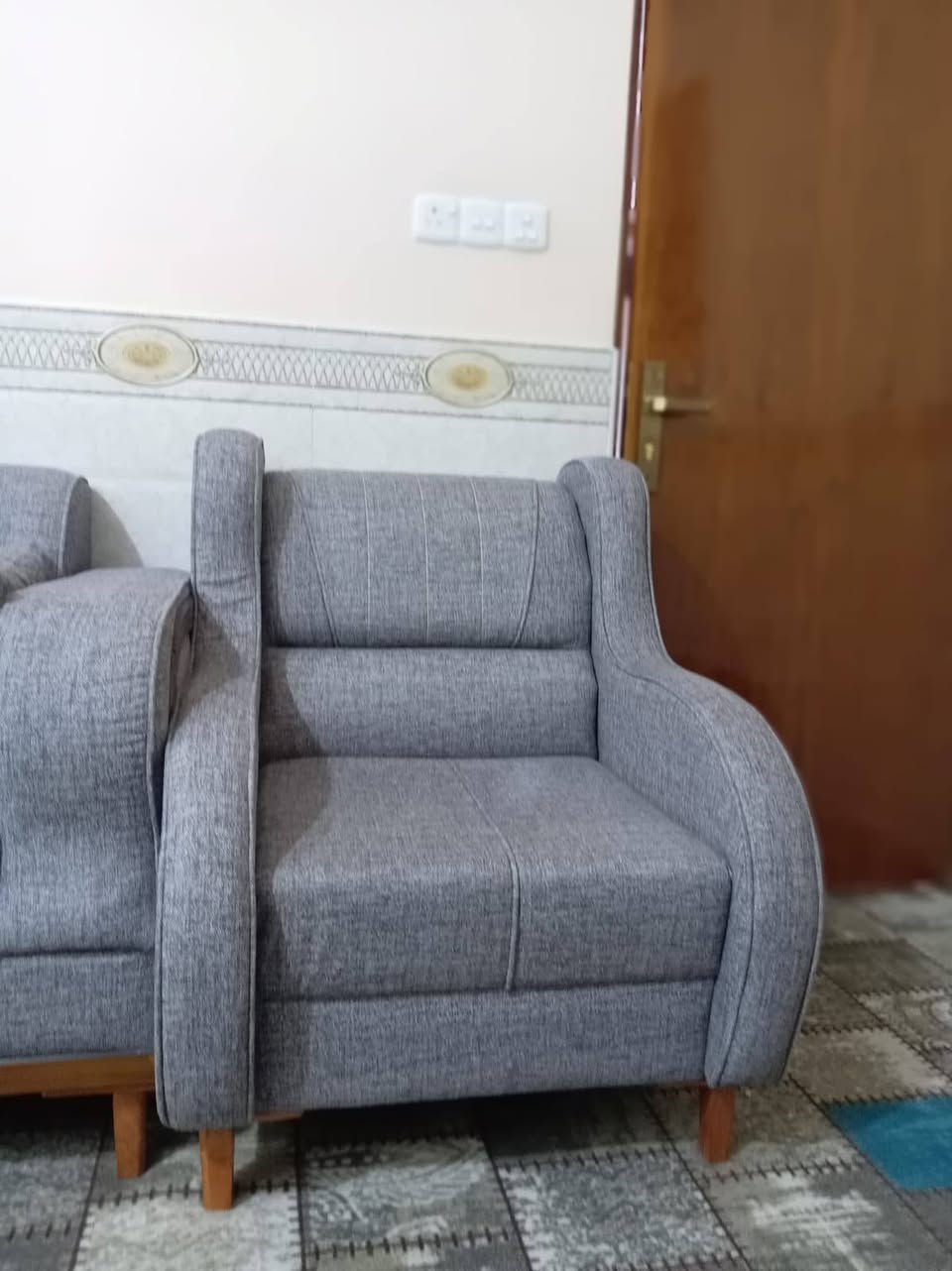 سلام عليكم تخم للبيع متكون من 5قطع و10مقاعد المكان ناصريه مركز حي شهداء يم جامعة العين رقم *********** السعر خاص
