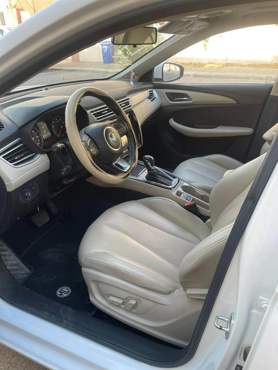 Mg5 2022 سفری شەریکە
ئیمجی پێنج سفری شەریکە خەلیجی
مۆدێل ٢٠٢٢ 
٢٦ هەزار کیلۆمەتر رۆیشتووە
رەقەم هەولێر
کلین بەبێ قەپ و قۆپ 
مواسەفات فول فول لێکژەری
سلاید
پێنج کامێرا 
کامێرا ٣٦٠ 
کامێرا ئیشارەت
سوکان ڤۆلیۆم 
شاشە گەورە فول تەحەکوم 
داخیل کرێمی
کوشن جلد کوشن کارەبا کوشن گەرم 
گێر تۆماتیک
سعر:١٢٦ و مەجال أربيل, العراق


**إذا كنت صاحب هذا الإعلان وتريد حذفه لأي سبب، رجاءا أرسل رسالة إلى الدعم الفني**