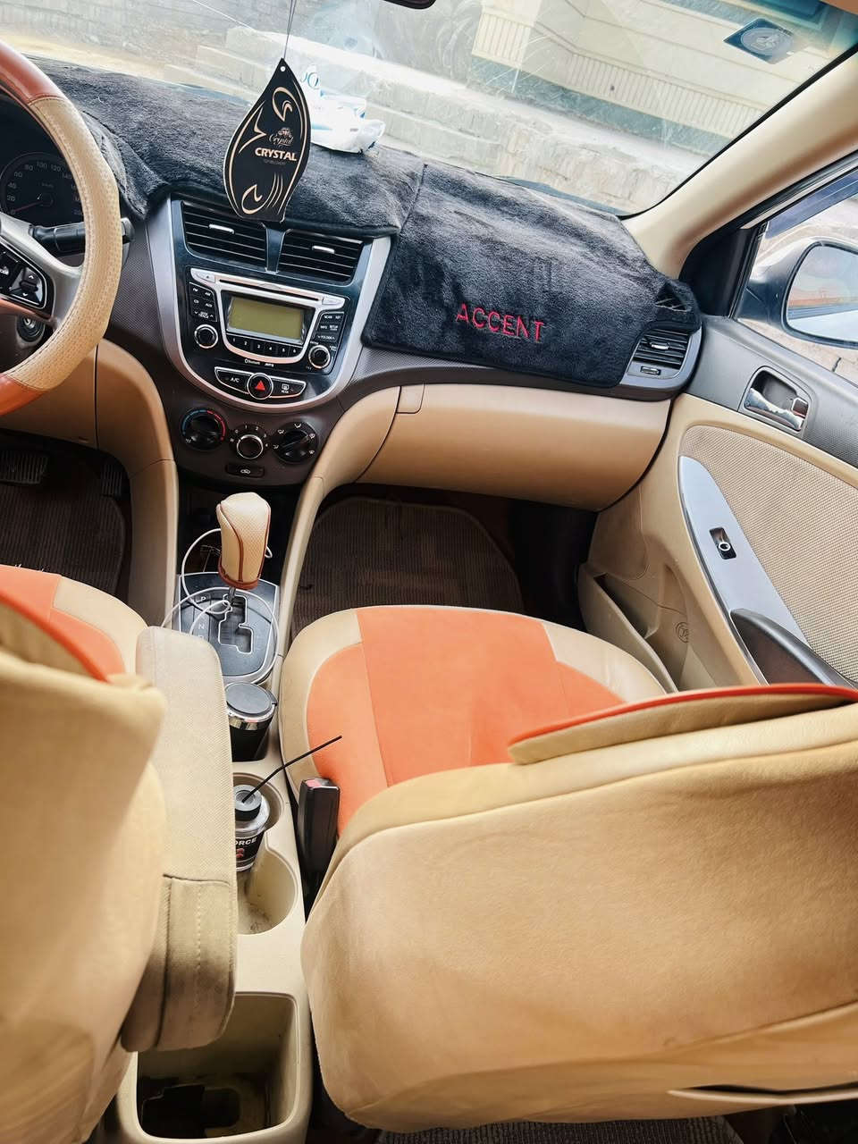 اكسنت للبيع فقط
اكسنت  خليجي موديل2012
فول 1/1
1-فتحه 
2-اشاير بل مري
3-اربعه دسك 
4- اربعه جام كهربائي
محرك(1600) تنفس طبيعي

_كير شرط
_محرك شرط 
_كهربائيات كلها بل شرط
_تبريد ثلج 
_تايرات 4️⃣ جدد
بيها شبر بارد بصف باب السايق بالباب
مكان السياره البوطعمة
الاتصال ***********
