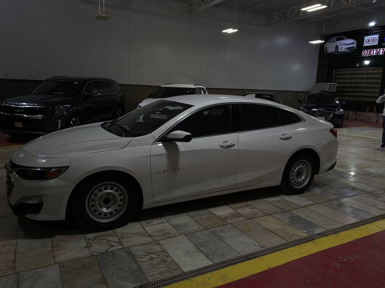 سلام عليكم للبيع شوفرليت ماليبو موديل 2023 فئه LT رقم معوقين بغداد السياره بيها حرك بل مكينه ومبدليها هيه وتفرعاتها وجاهزه للاخير كلشي مناقصها مع صبغ جاملغين امامي وبنيد السعر 120 مع المجال البسيط جداً مكانها النجف الاشرف غير متواجد ع الخاص للاستفسار ***********
مع وجود فحص السونر
