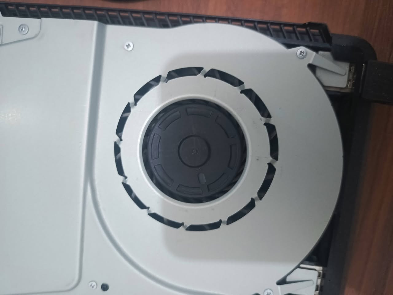 سلام عليكم
بلي فور سلم مهكر
مساحته512GB
يحتوي على العاب
سبايدر مان مارفل
الحرب العالمية الثانيه
مافيا
بيس26
جهاز نضيف وهاي الصور كدامك والجناي يعرف بيهن
صارلي اقل من الشهر من اخذته ولعبت بي شويه وتركته
منافذة نضيفات وتجي ويا جوستك تجاري ومنفذHD وسلك باور وسلك شحن الجوستك
جهاز مامفتوح ولاداخل تصليح والدليل الستيكر 
سعره370قفل


**إذا كنت صاحب هذا الإعلان وتريد حذفه لأي سبب، رجاءا أرسل رسالة إلى الدعم الفني**