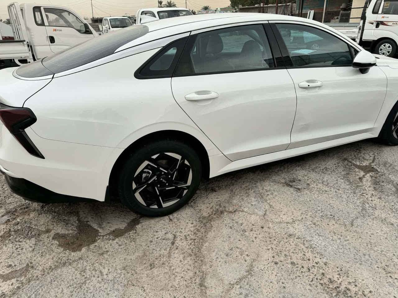 السلام عليكم K5 خليجي 2026 ضمان الدوليه السياره جديده بحالة الزيرو ماشيه 15 الف كشنات جلد هاندبريك بصمه كرسي كهرباء فول مواصفات عدا البانوراما صندوق ذكي محرك 2500 بيهه بارد على كد شبر بالباب الايمن موضح بالصور السعر 225 وبيهه مجال بسيط ومااعتقد اكو k5 بهيج نظافه بهذا السعر رقم اربيل تحويل ثاني يوم مكان السياره بغداد للأستفسار الاتصال ***********
***********
