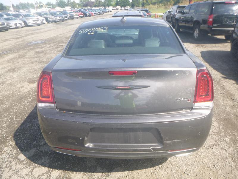 سلام عليكم
اوبامه للبيع ٢٠٢٣ 
اخر اصدار 
السياره s معروفه مواصفاته 
ماشيه ٢٨ الف 
***********بفداد جميله
