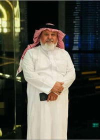 المقاعد الاخيرة لعمرة الطيران يوم 25 السعر 5 اوراق ونص الفيزا والسكن و...