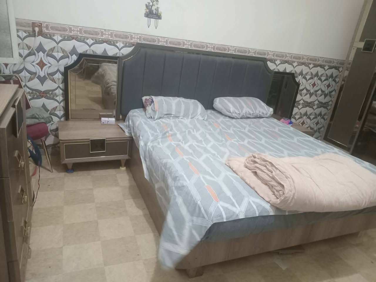 غرفه تركيه ٨قطع نضيفه بيهه ضرر جامه مثلومه من جوه السعر ٥٥٠ بيها مجال مكانً بغداد ابو غريب


**إذا كنت صاحب هذا الإعلان وتريد حذفه لأي سبب، رجاءا أرسل رسالة إلى الدعم الفني**