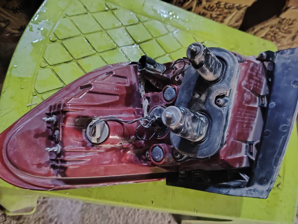 للبيع بگ لايت سورنتو امريكي 2019 جهه وره السايق جامه مفطوره
***********
