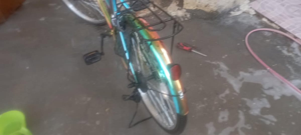السلام عليكم بايسكل بطه حجم ٢٠ مستخدم قليل جدا بس يرادله جوب سعر ١١٥ وبي مجال مكاني حله نادر


**إذا كنت صاحب هذا الإعلان وتريد حذفه لأي سبب، رجاءا أرسل رسالة إلى الدعم الفني**