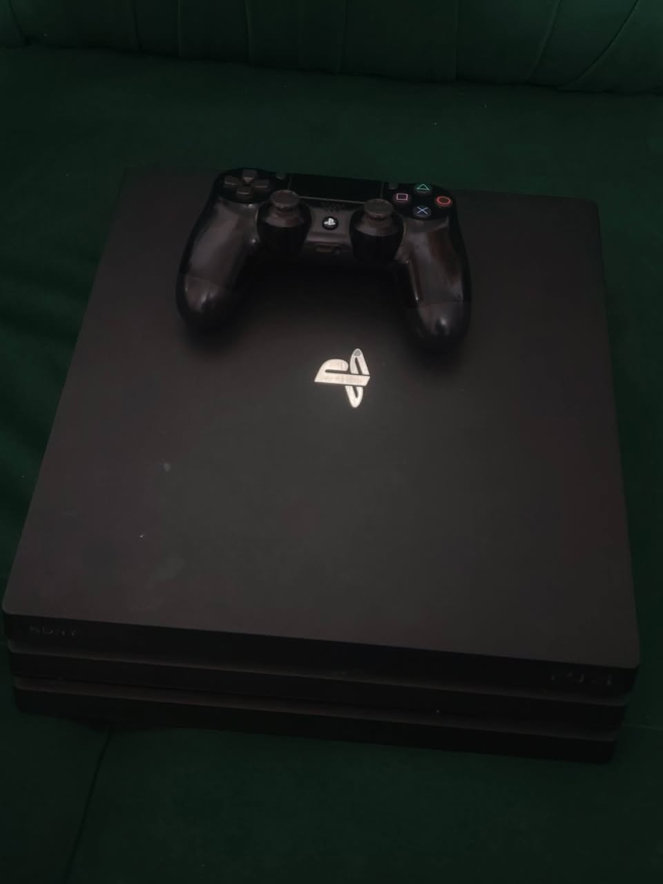 سلام عليكم بلي فور برو للبيع ذاكره 1000 واحد تيره مكفول يتهكر نضام قديم مكفول شراي *********** مكاني بغداد الحسينيه مال راشديه
