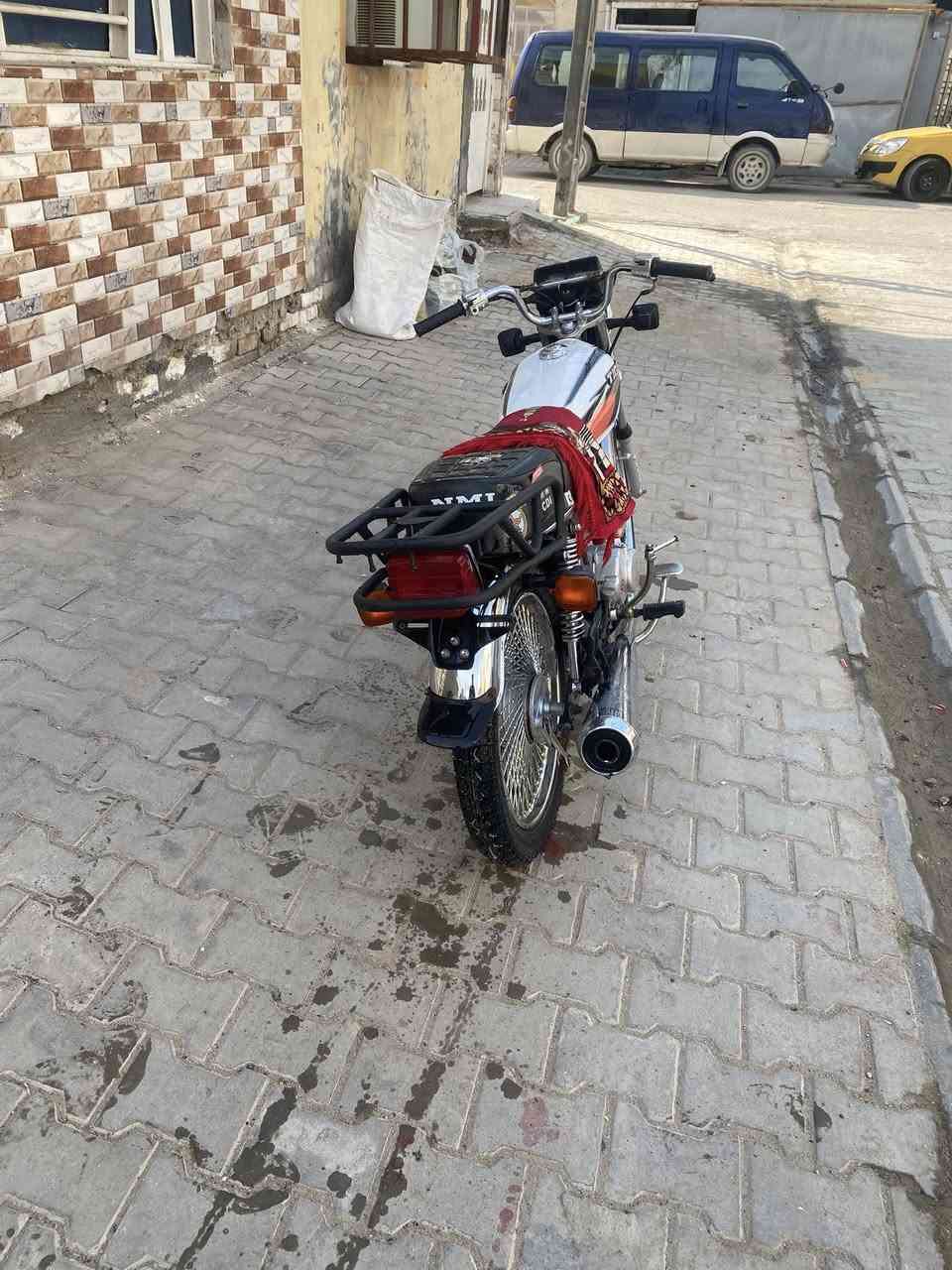 السلام عليكم دراجه تايكر سونك موديل  ٢٣ طالعه ب٢٤  وكيل العارضي أوراق كامله كهبايات  كله شغاله مكاني حي ميسان النجف الدراجة جديدة ***********
‏السعر 750 وبيها مجال بسيط ملاحظة دراجة ما عايزة أي شيء كله شغال ￼ أوراق أصولي و باسمي وكيل العارضي ￼￼
