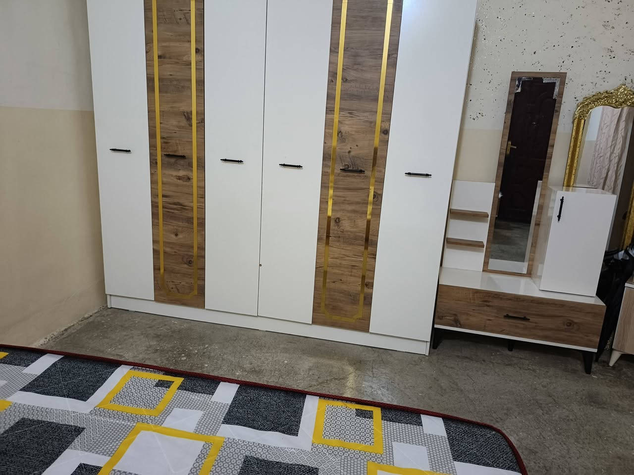 غرفه تركي ٥قطع نضيف فول  سعر ٤٠٠ ويه الدوشك


**إذا كنت صاحب هذا الإعلان وتريد حذفه لأي سبب، رجاءا أرسل رسالة إلى الدعم الفني**