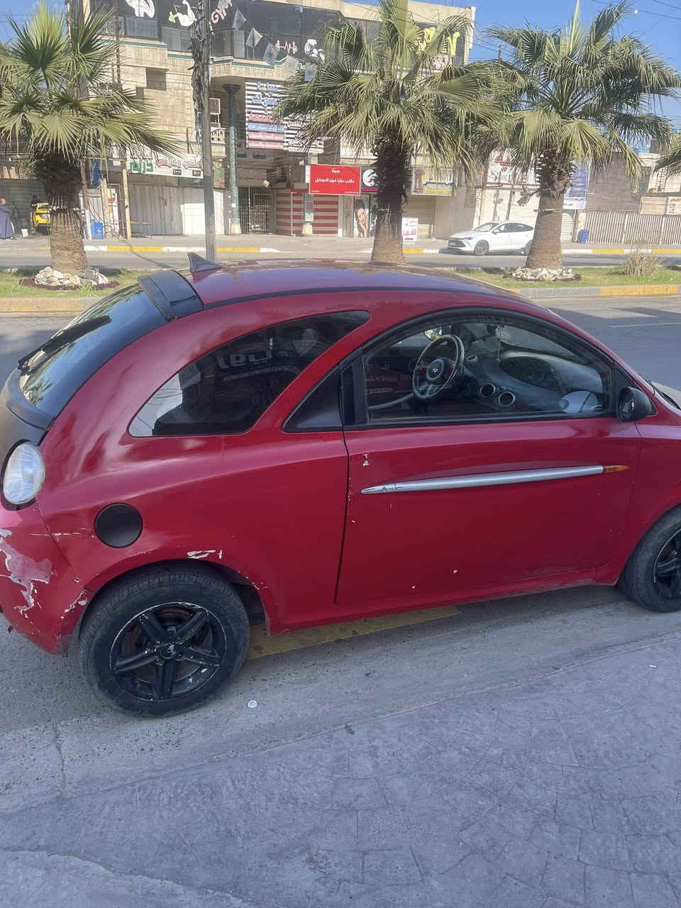 سياره كيو مني سبورت نظام رياضي موديل ٢٠١١
داخله هزه جديده تحويل مباشر راعي السياره موجود  
سياره كيرها ؏ــادي و اوتماتيك 
ماتصرف بانزين ابد 

سياره نظيفه نقصها فقط صبغ و شغلات بسيطه و ترجع زيرو  سعرها ٣٧ و بيها مجال 

عنوان السياره / الشعب 
رقم التواصل / *********** 
مستعجل ؏ بيعتها
