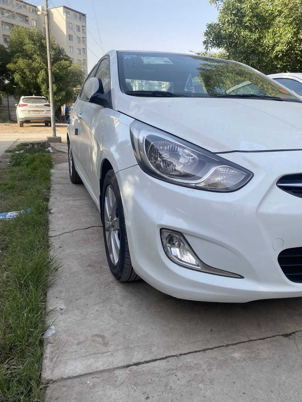 السلام عليكم اكسنت 2014خليجي 

كير ومحرك كفاله لا تسولف بيهن 

مكينه 1600 دوش مرغوب 

حداداه كارتون 

تايرات كارتون جدد 

تبريدها ثلج شرط ❄️

من الأخير سياره جاهزه من كلشي ربع ما تصرف عليها 

تأخذها وتتطلع  وين ما تريد 

تحكم ستيرن 

كأمره خلفيه 

تبريد وتدفئه 
 

ماشيه 125 حقيقي على كد بيت سياره

مكاني  بغداد السدية تحويل ثاني يوم 
الرقم   ***********واتساب فقط 

السعر مناسب جدا جدا. كلش نظيفه بارد بدون دواخل طرف الجملغ اليمن وطرف البنيد اليسر 

وبيها مجال111$
