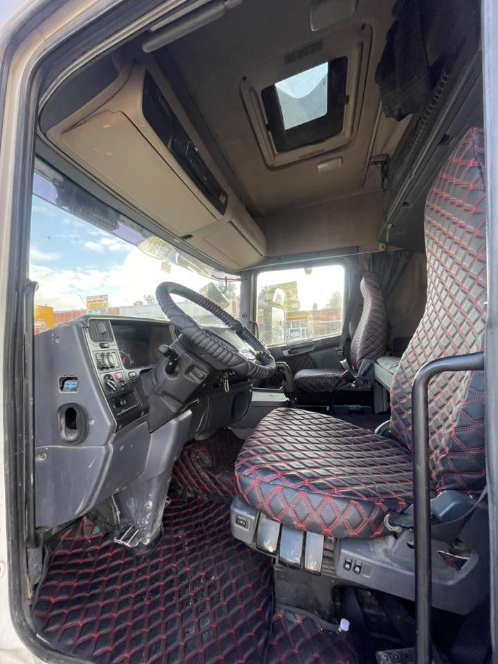 سلام عليكم
اسكانيا موديل ٢٠٠٦ فلات بسنوية

السعر ١٤٥ ورقة و مجال قليل

مكان اربيل 

ملاحظة سيارة بدون تحويل  فقط وكالة

***********

***********
