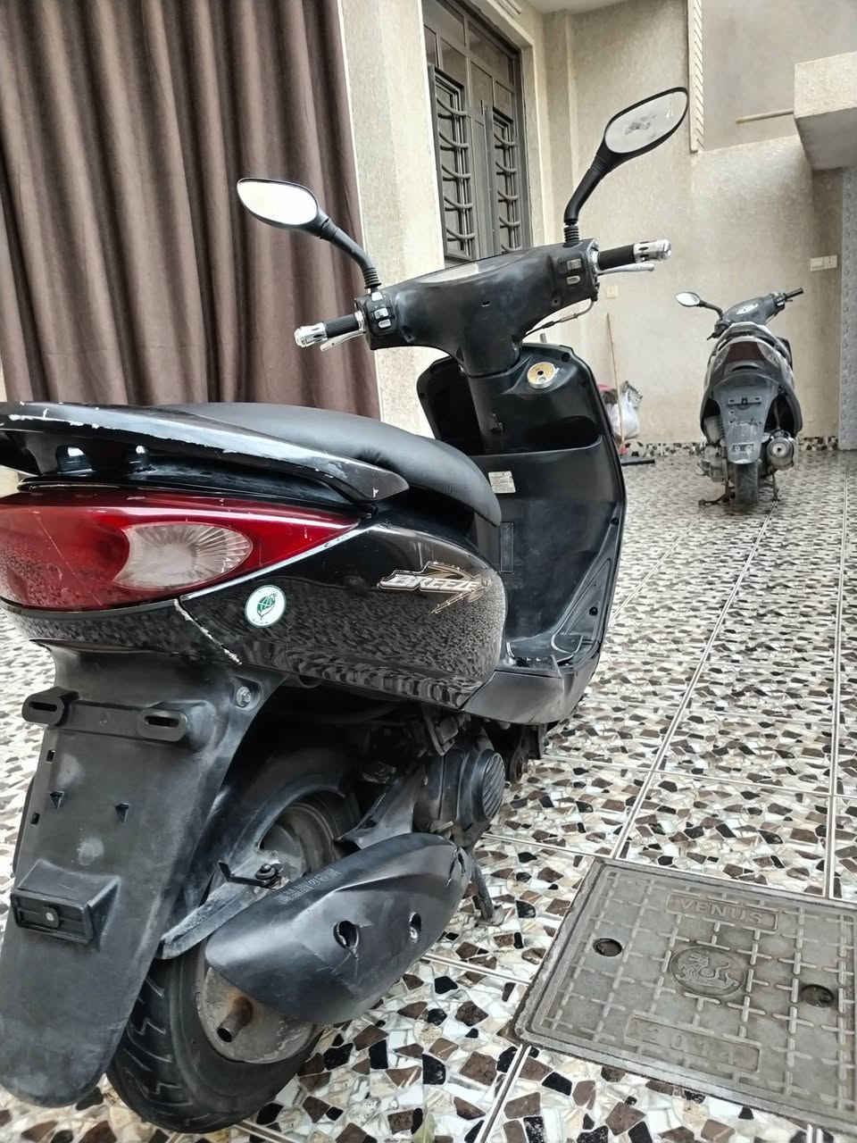 السلام عليكم
دراجه بريز للبيع مكينه خرسه بلاديه فول نعومه ممفتوح ولا برغي الكفرات بلاديه طسته ناعمه فول 
الدراجه مناقصه اي شي 
الدراجه ترايه يخبل 
السعر 875 وبيه مجال بسيط 
التواصل ع خاص 
او ع الرقم ***********
