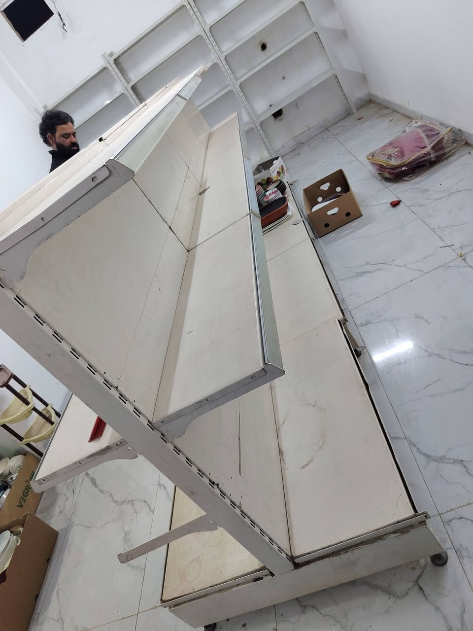 متاح رفوف وسطي  نضيف  السعر ٧٠٠ بي مجال


**إذا كنت صاحب هذا الإعلان وتريد حذفه لأي سبب، رجاءا أرسل رسالة إلى الدعم الفني**