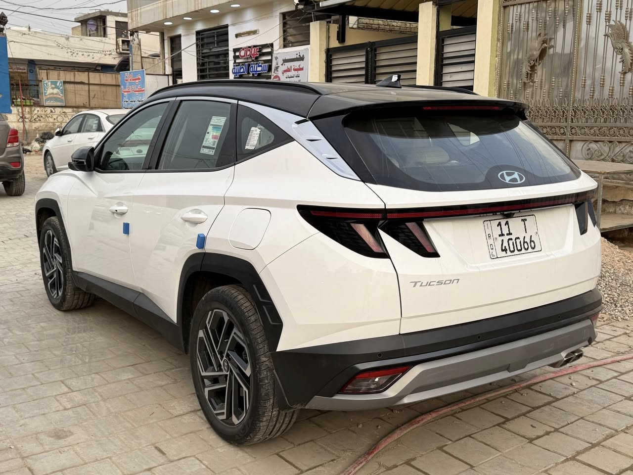 السلام عليكم للبيع 
هيونداي توكسان  2025توكلر 
رقم بغداد الجديد تحويل مباشر
سياره خاضعة لضمان الشركة الاولى 
مكفوله كفاله عامه من الدعاميه للدعاميه  كفاله 🔥

ماشية7000كيلومتر فقط يعني زيرو 

مواصفات توكلر لونين بسمي رقم مميز 

خليجي✅ موديل 2025✅
كشنات تبريد 
سعة المحرك 2.0L
مرتبط بناقل حركة أوت إف و 6 نمر
حساسات أمامي
حساسات خلفية
لايت زينون + LED
كشافات 
بك لايت LED
حجم الاطار 235/50R19
ويل كب 
4 دسك
اريل نفكيتر 
مفتاح التشغيل بصمة
تشغيل عن بعد 
فتح الصندوق كهرباء 
دشبول شاشة 
شاشة Apple Car play
كاميرا دوارة 
حركة المقاعد الأمامية كهرباء 
مثبت السرعة Cruise
المودات والأوامر الصوتية
أوضاع القيادة  Drive Mode
فحص أنظمة السيارة 
حساسات ضغط اطارات 
مقود جلد حياكة 
شفتات مقود
قطعتين تبريد
هاند بريك كهرباء 
ا ABS 
ا Auto Hold   أوتو هولد
ا ISOFIX   مثبت مقعد الطفل
نظام مانع الانزلاق
نظام نزول المنحدرات 
اشارة في المرايا الجانبية
مخرج منفذ الطاقة
ا  Bluetooth 
شاحن هاتف Wireless 
تطعيم الدواخل ألمنيوم 
مكاني بغداد حي اور 
 
☎️ ‭ ‭0775 551 4435‬
