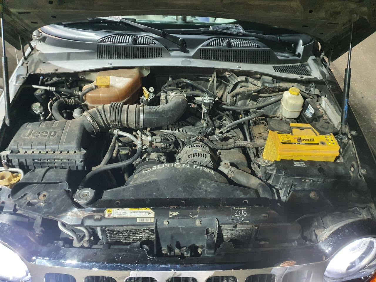 جيب لبيرتي 2007 كاملة اعلي فئة فتحت سقف بصمة كراسي كهرباء معمولها جميع الصيانات بيها غاز طبيعي حقن اميت لايت لسة معموليها سيستم تكيف كامل تكيف تلاجة رشة برا سقف ورنيش فبريكا دواخل مكانة و فتيس زيرو استيراد كاملة الصيانة عفشة و فرامل و سيرفيس ماتور كل زيرو بطارية و كاوتش زيرو 
01110021445
01101003195
مطلوب 600 وقابل للتفاوض بعد المعاينه


**إذا كنت صاحب هذا الإعلان وتريد حذفه لأي سبب، رجاءا أرسل رسالة إلى الدعم الفني**