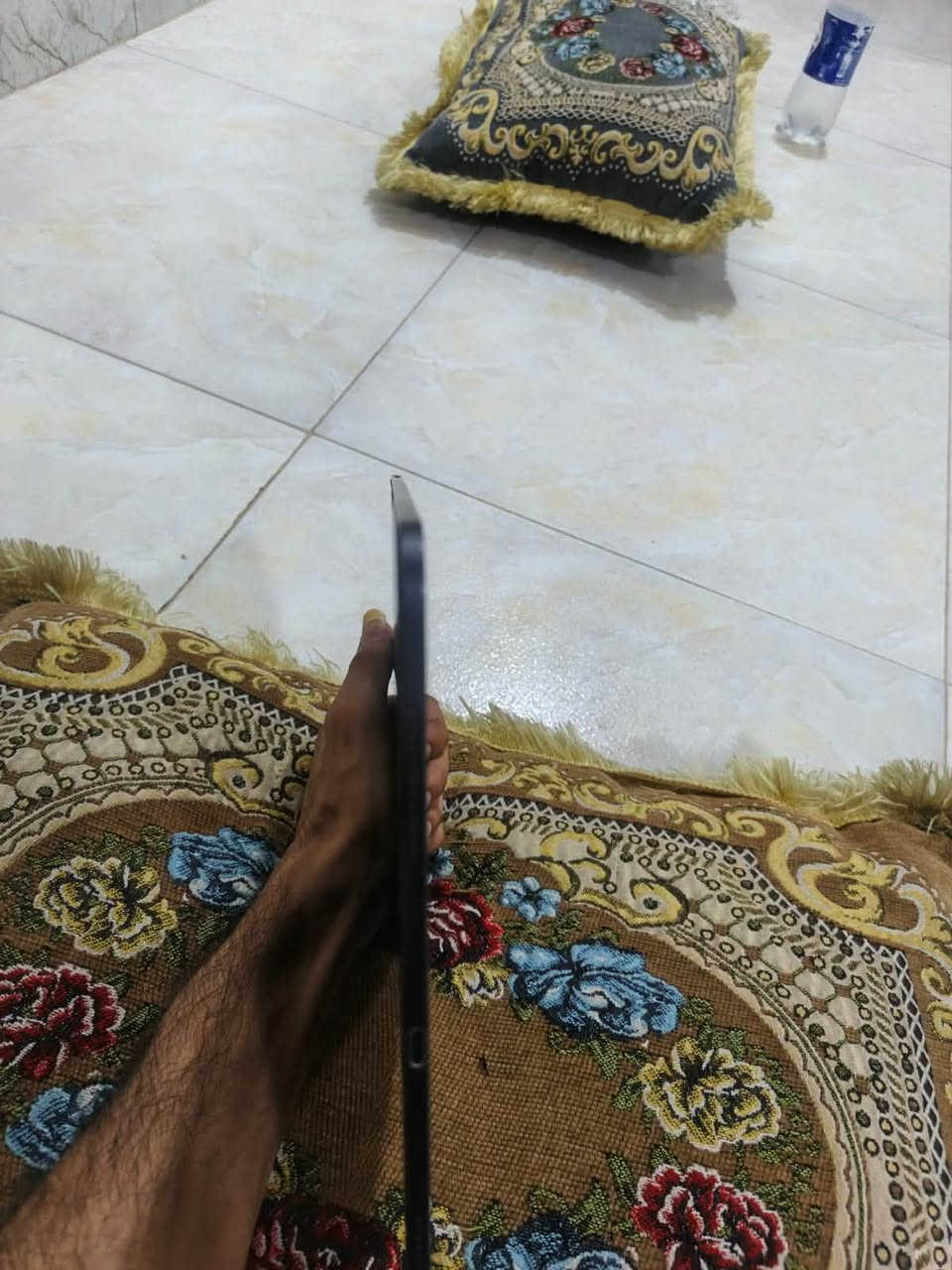 ايباد 11برو m4 انج 13 نضيف كلش مداخل تصليح ابد تفحص وين ميعجبك 
ذاكره ٢٥٦ ملحقات كامله ب ٩٥٠ بي مجال للطيبين مكاني بغداد الشعله رقمي فقط وتساب اتواصل ***********
