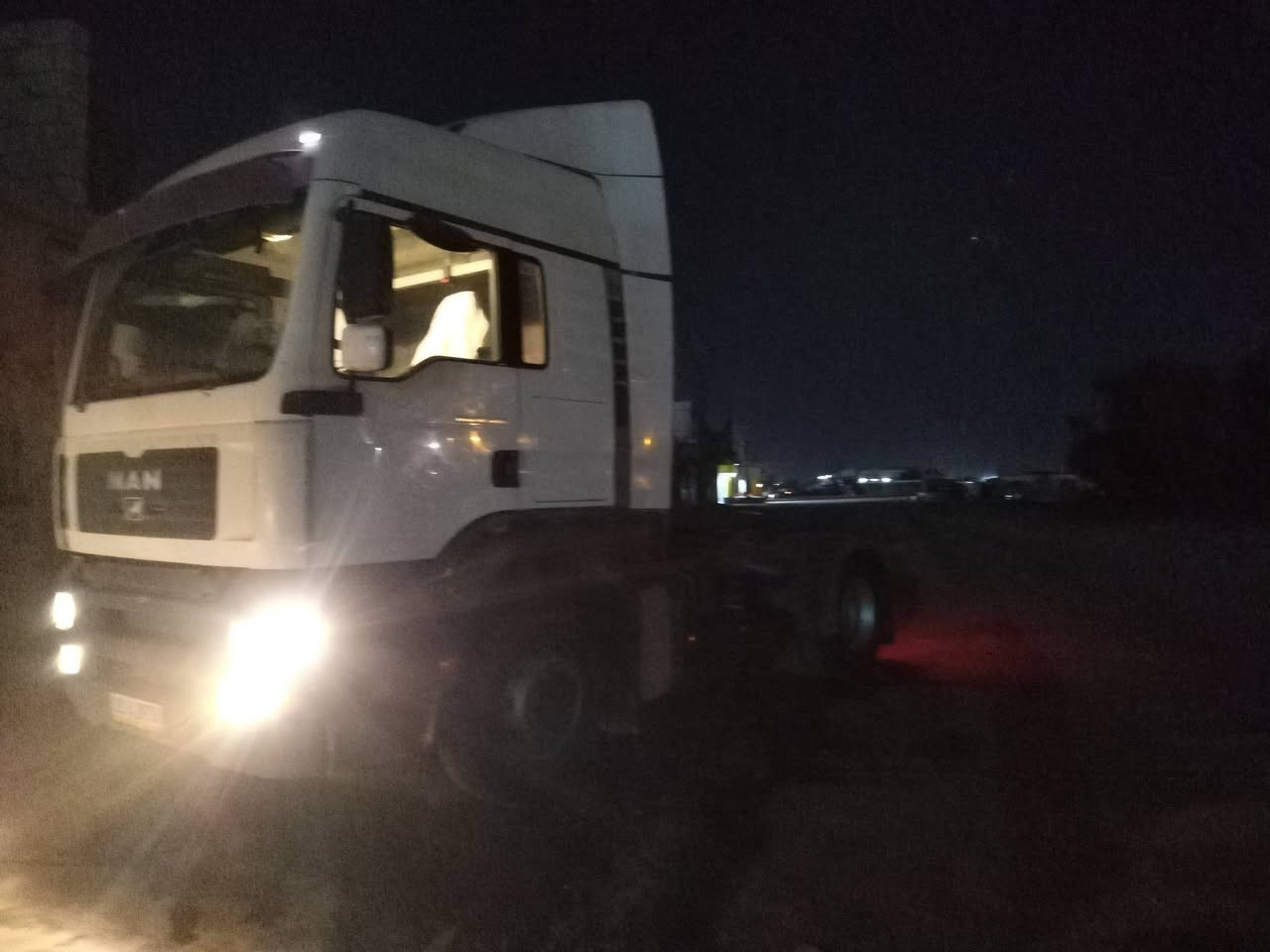 مان مؤديل ٢٠٠٧كير عادي ريتايدر ره قم سليماني فلات
***********
