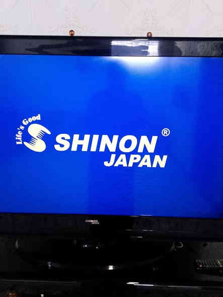 تلفزيون عادي بدون نت حجم ٤٢ نظيف ومامفتوح شرط مع ميز للبيع سعرهن ١٧٥ الف المكان كركوك  
للاستفسار الاتصال على***********
