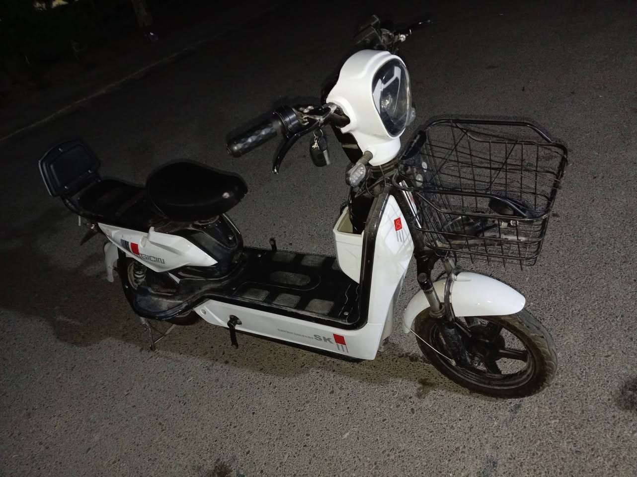 لبيع نقص بطارية فقط ***********

