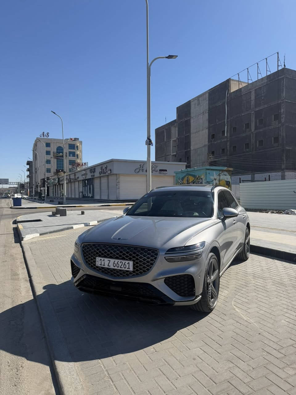 السلام عليكم 
جنسيز Gv70  
2024 
سته سلندر
3.5t.t
Awd
ماشيه. 29,000km 
رقم بغداد. ب اسمي 
فول مواصفات سبورت برستيج 
معروفه مواصفات البرستيج 
حادث السياره 
بابين صفحة العبري 
تبديل +صبغ 
مكان السياره البصره 
***********
