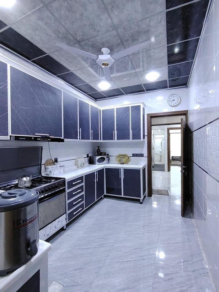 'دار للبيع'
حي الملايين الاولى خلف فلل العناز 
مساحه 115م واجها 6.5 طابقين
طابق الاول غرفت نوم+هول+ستقبال+صحيات+مطبخ+مناور2
طابق الثاني ثلاثه غرف نوم+هول+صحيات
للأستفسار اكثر اتصل 📞
***********
***********
