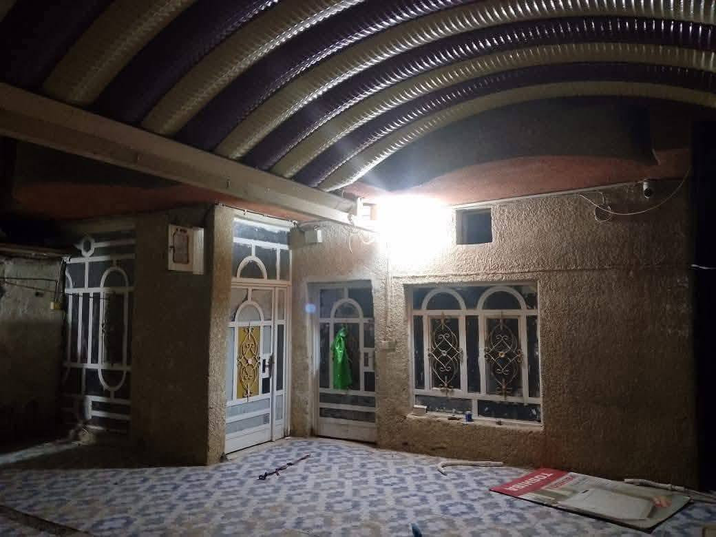 السلام عليكم مكتب عقارات الشمس  مقابيل المستشفى التركي !!!
                         بإدارة ((أحمد الگريطي))
                    
    ☎️***********
                        ☎️***********

🏠دار للإيجار مساحه ٢٠٠م طابق ارضي جدا نضيف يحتوي على غرفتين وصاله وكليدور ومطبخ ومجمع صحيات وكراج سياره

⁦^⁠_⁠_⁠_⁠_⁠_⁠_⁠_⁠_⁠_⁠^⁩⁦<⁠(⁠￣⁠︶⁠￣⁠)⁠>⁩⁦^⁠_⁠_⁠_⁠_⁠_⁠_⁠_⁠_⁠_⁠^⁩

🌎الموقع حي الجزائر قرب صيدلية مرجان 

⁦^⁠_⁠_⁠_⁠_⁠_⁠_⁠_⁠_⁠_⁠^⁩⁦<⁠(⁠￣⁠︶⁠￣⁠)⁠>⁩⁦^⁠_⁠_⁠_⁠_⁠_⁠_⁠_⁠_⁠_⁠^⁩

💰💸قيمه الايجار 300
