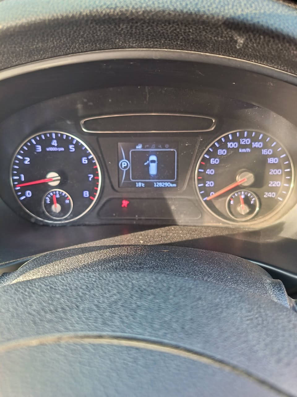 السلام عليكم سورنتو موديل ٢٠١٦ كفاله عامه بسمي رقم بغداد فول
السعر ٢٢٧ وبيه مجال
حق الجيه
*********** و
